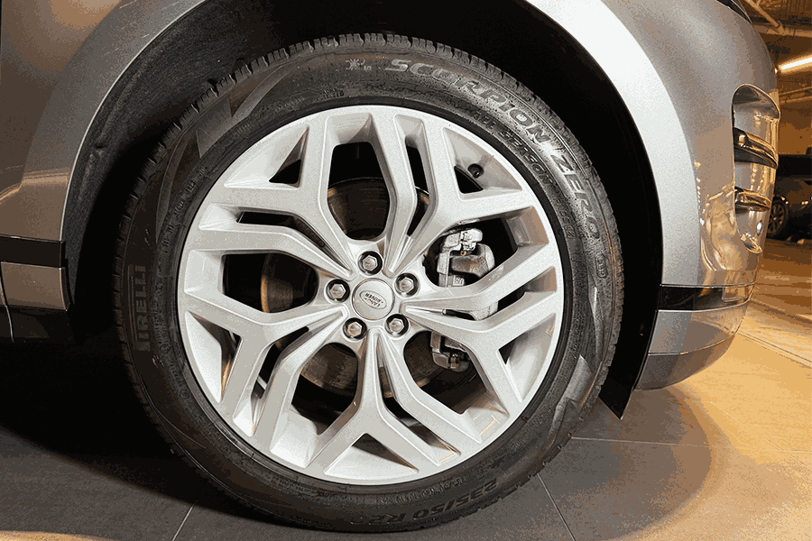 Range Rover Evoque P250 SE